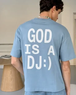 Camiseta God is a DJ Azul Cielo
