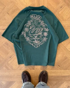 Camiseta Swan Garden Verde