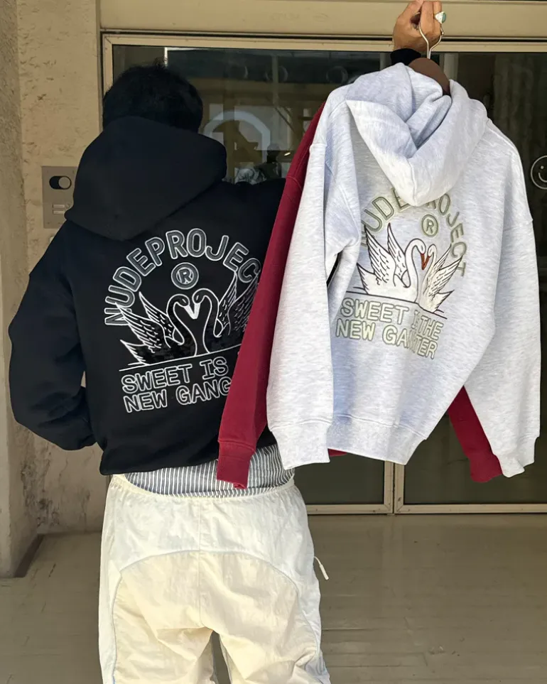 Sudadera Swans Negra